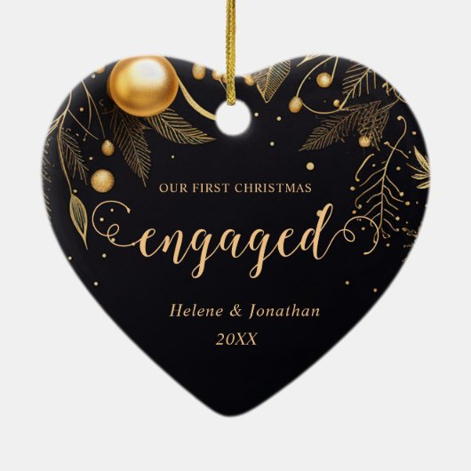 Eerste Kerstmis Betrokken Modern Elegant Paar Goud Keramisch Ornament (Achterkant)