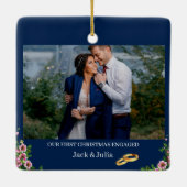 Eerste Kerstmis bezig met Verloving Foto Keramisch Ornament (Achterkant)