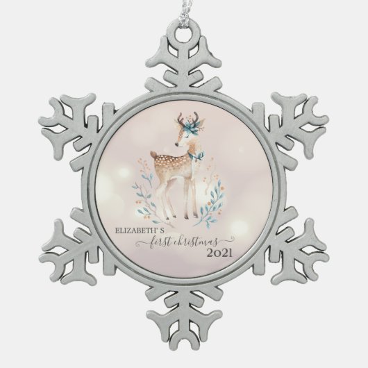 Eerste Kerstmis, Cute Deer Holiday Tin Sneeuwvlok Ornament (Voorkant)