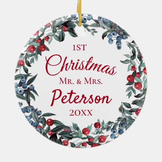 Eerste Kerstmis, de heer en mevrouw Berries Wreath Keramisch Ornament (Achterkant)