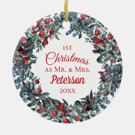 Eerste Kerstmis, de heer en mevrouw Berries Wreath Keramisch Ornament (Achterkant)