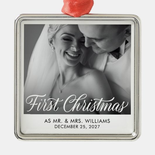 Eerste kerstmis | Elegante pasgetrouwde foto Metalen Ornament (Voorkant)
