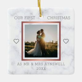 Eerste kerstmis foto van meneer en mevrouw in eleg keramisch ornament