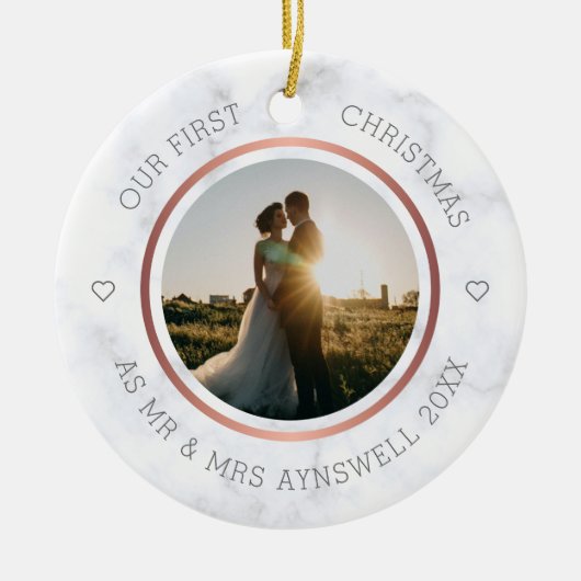 Eerste kerstmis foto van meneer en mevrouw in eleg keramisch ornament (Voorkant)