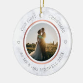 Eerste kerstmis foto van meneer en mevrouw in eleg keramisch ornament (Links)