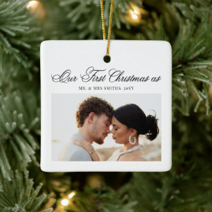 Eerste kerstmis foto van meneer en mevrouw pasgetr keramisch ornament