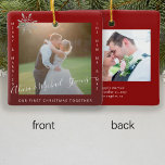 Eerste Kerstmis Foto's Mr. en Mrs. 2 rood Metalen Ornament<br><div class="desc">Minimalistische moderne genade en getrouwde nieuwe Mr. en Mrs. bruiloft...  nevenfoto's...  dubbelzijdig gepersonaliseerd,  rode kerstaven ornament sjabloon met een trendy handgeschreven,  handgeschreven faux Silver Grey kalligrafie script en een sneeuwvlok.          Gemakkelijk om aan beide kanten met jouw tekst en afbeeldingen te personaliseren.</div>