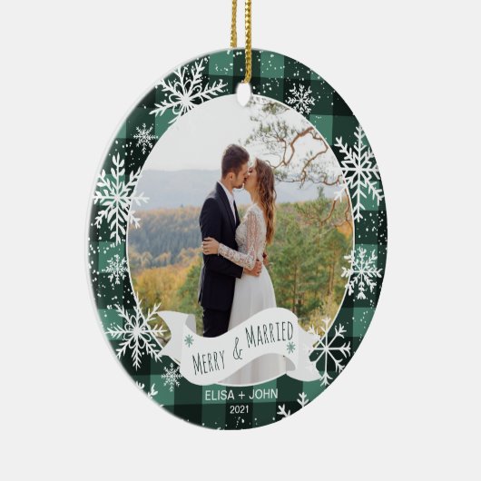 Eerste Kerstmis, gehuwd met gif 2 foto's sneeuwvlo Keramisch Ornament (Rechts)