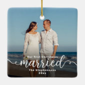 Eerste Kerstmis getrouwd dubbelzijdige foto Keramisch Ornament (Achterkant)
