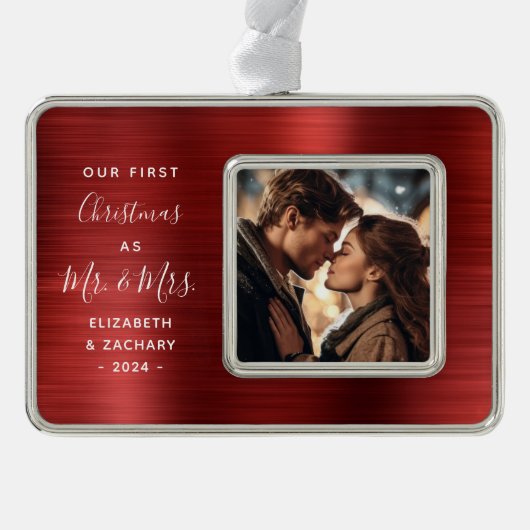 Eerste Kerstmis getrouwd foto rood geborsteld meta Verzilverd Omlijst Ornament (Voorkant)