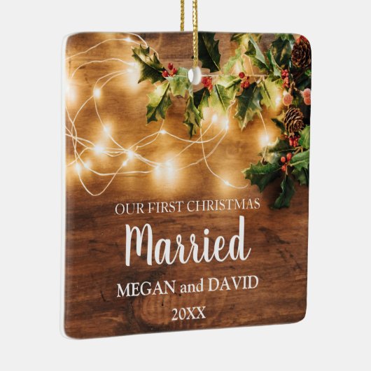 Eerste Kerstmis, getrouwd met bijtend hout en lich Keramisch Ornament (Rechts)