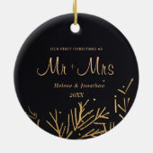 Eerste Kerstmis Getrouwd Paar Goud Modern Elegant Keramisch Ornament (Achterkant)