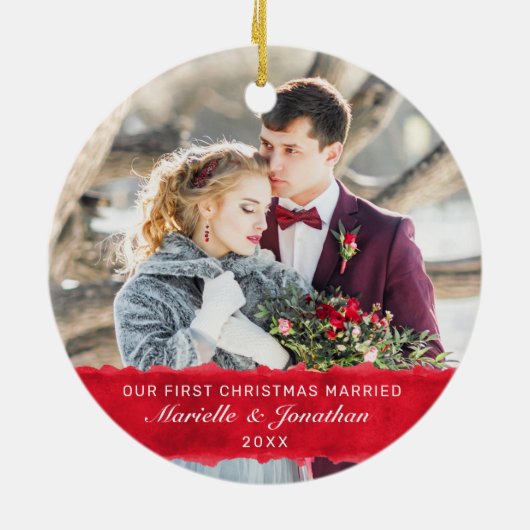 Eerste Kerstmis getrouwd rode streep aangepaste fo Keramisch Ornament (Achterkant)