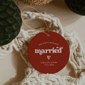 Eerste Kerstmis getrouwd | Rood en Wit met Hart Keramisch Ornament