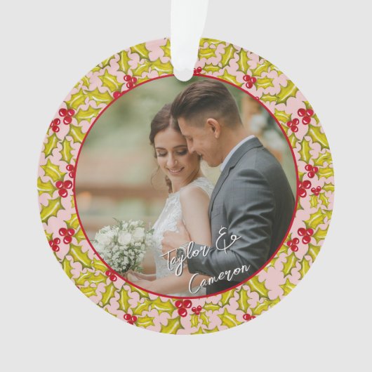 Eerste Kerstmis Getrouwd Roze Rood Leuke Paren Fot Ornament (voorkant)