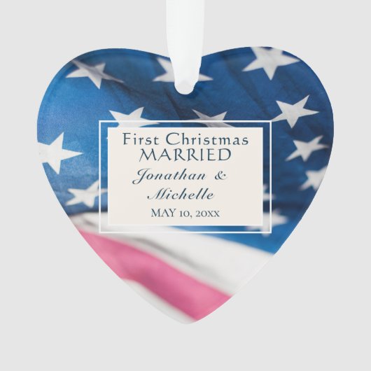 Eerste Kerstmis Getrouwd USA Flag Inspirerend Ornament (voorkant)