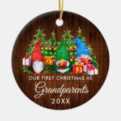 Eerste Kerstmis Grootouders Gnomes Wood Lights Keramisch Ornament (Voorkant)