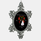 Eerste Kerstmis in Afrika als Mr & Mrs. Tin Sneeuwvlok Ornament (Links)
