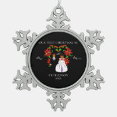 Eerste Kerstmis in Afrika als Mr & Mrs. Tin Sneeuwvlok Ornament (Voorkant)