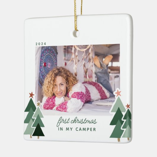 Eerste Kerstmis in Camper RV Rustic Trees Foto Keramisch Ornament (Links)