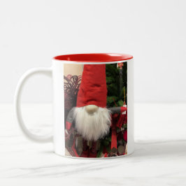 Eerste Kerstmis in Litouwen Pools gnome Red Inside Tweekleurige Koffiemok