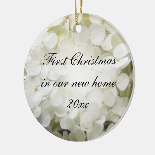 Eerste Kerstmis in New Home White Hydrangea Keramisch Ornament (Links)