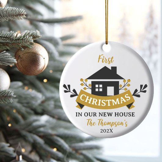 Eerste Kerstmis in ons nieuwe thuis Ornament