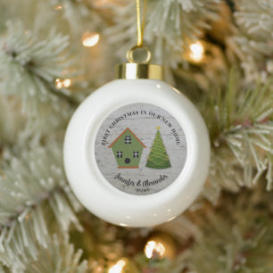 Eerste Kerstmis in ons nieuwe thuishoutkapje Keramische Bal Ornament