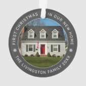 Eerste Kerstmis in onze nieuwe, aangepaste homefoo Ornament (achterkant)