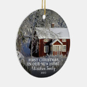 Eerste Kerstmis in onze nieuwe foto-familienaam Ho Keramisch Ornament (Rechts)