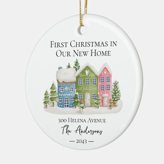 Eerste Kerstmis in onze nieuwe thuisfoto Keramisch Ornament (Links)