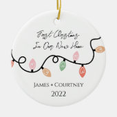 Eerste Kerstmis in onze nieuwe thuisversiering Keramisch Ornament (Voorkant)