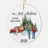 Eerste Kerstmis in onze nieuwe thuiswinter Waterve Keramisch Ornament (Links)