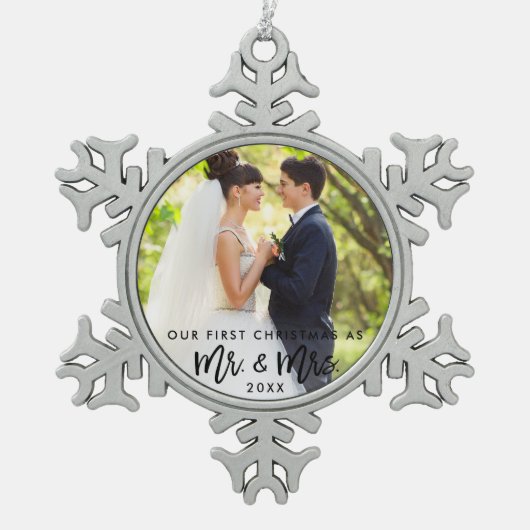 Eerste Kerstmis in penseelscript, Mr. & Mrs Weddin Tin Sneeuwvlok Ornament (Voorkant)