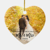 Eerste Kerstmis in penseelscript & Mrs Foto Keramisch Ornament (Achterkant)