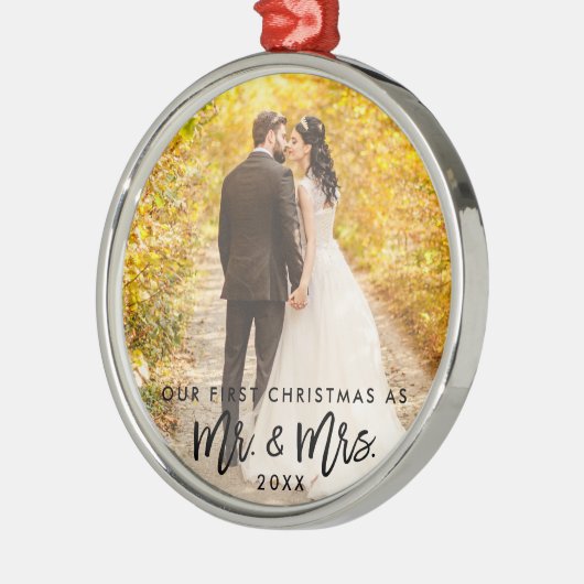 Eerste Kerstmis in penseelscript & Mrs Wedding Metalen Ornament (Links)