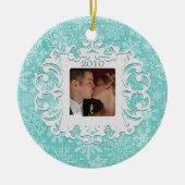Eerste Kerstmis met aangepaste foto en datum Keramisch Ornament (Voorkant)