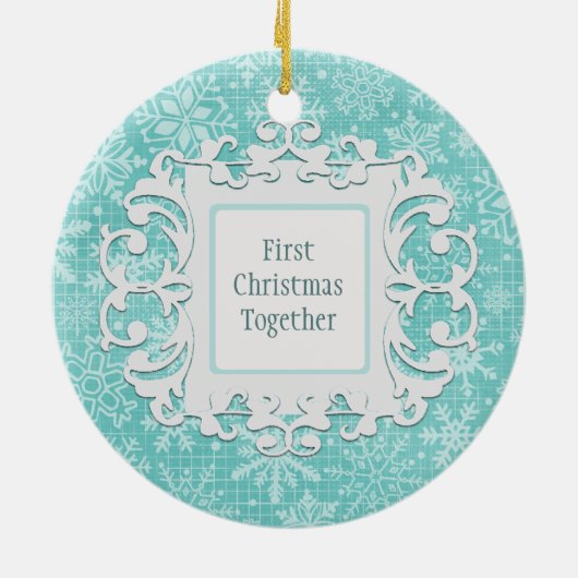 Eerste Kerstmis met aangepaste foto en datum Keramisch Ornament (Achterkant)