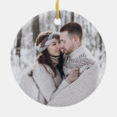 Eerste Kerstmis met pre-bruiloft Poinsettia Keramisch Ornament (Achterkant)