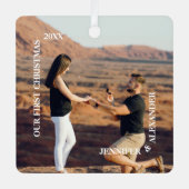 Eerste Kerstmis: Mr. en Mrs. Couple Foto Metalen Ornament (Voorkant)