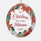 Eerste Kerstmis: Mr. en Mrs. Flower Wreath Keramisch Ornament (Links)