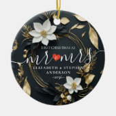 Eerste Kerstmis Mr. Mrs Bruiloft Witte Bloemen Kra Keramisch Ornament (Voorkant)