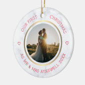 Eerste Kerstmis Mr & Mrs Foto Modern Marble Keramisch Ornament (Links)