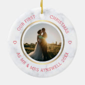 Eerste Kerstmis Mr & Mrs Foto Modern Marble Keramisch Ornament (Achterkant)