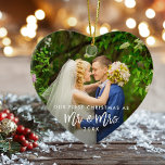 Eerste Kerstmis Mr. & Mrs Photo Brush Script Keramisch Ornament<br><div class="desc">Modern Brush Script Ons eerste kerstfeest als Mr. & Mrs Wedding Photo Ornament - Foto's voor en achter</div>