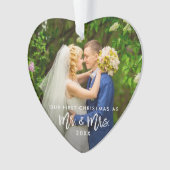 Eerste Kerstmis Mr. & Mrs Photo Brush Script Ornament (voorkant)