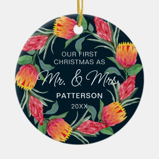 Eerste Kerstmis Mr & Mrs Tropical Floral Foto Keramisch Ornament (Voorkant)
