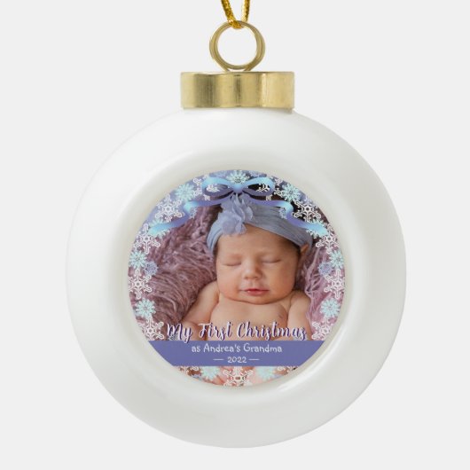 Eerste Kerstmis, oma Soft Blue Paars Tone Keramische Bal Ornament (Voorkant)