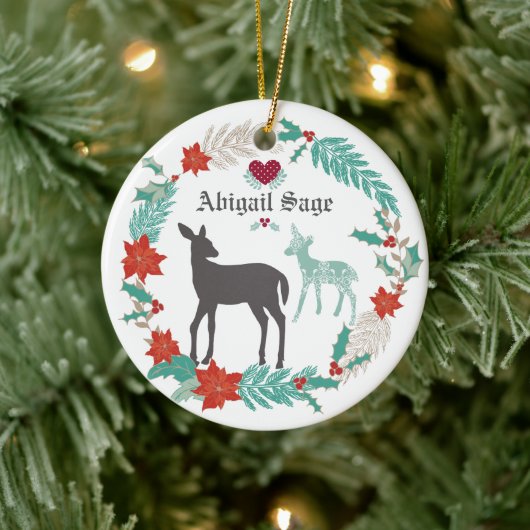 Eerste Kerstmis op maat van Deer en Wreath Baby Keramisch Ornament (Boom)