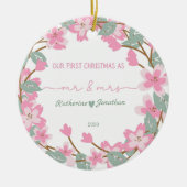 Eerste Kerstmis Pas getrouwd Fotonaam Datum Floral Keramisch Ornament (Voorkant)